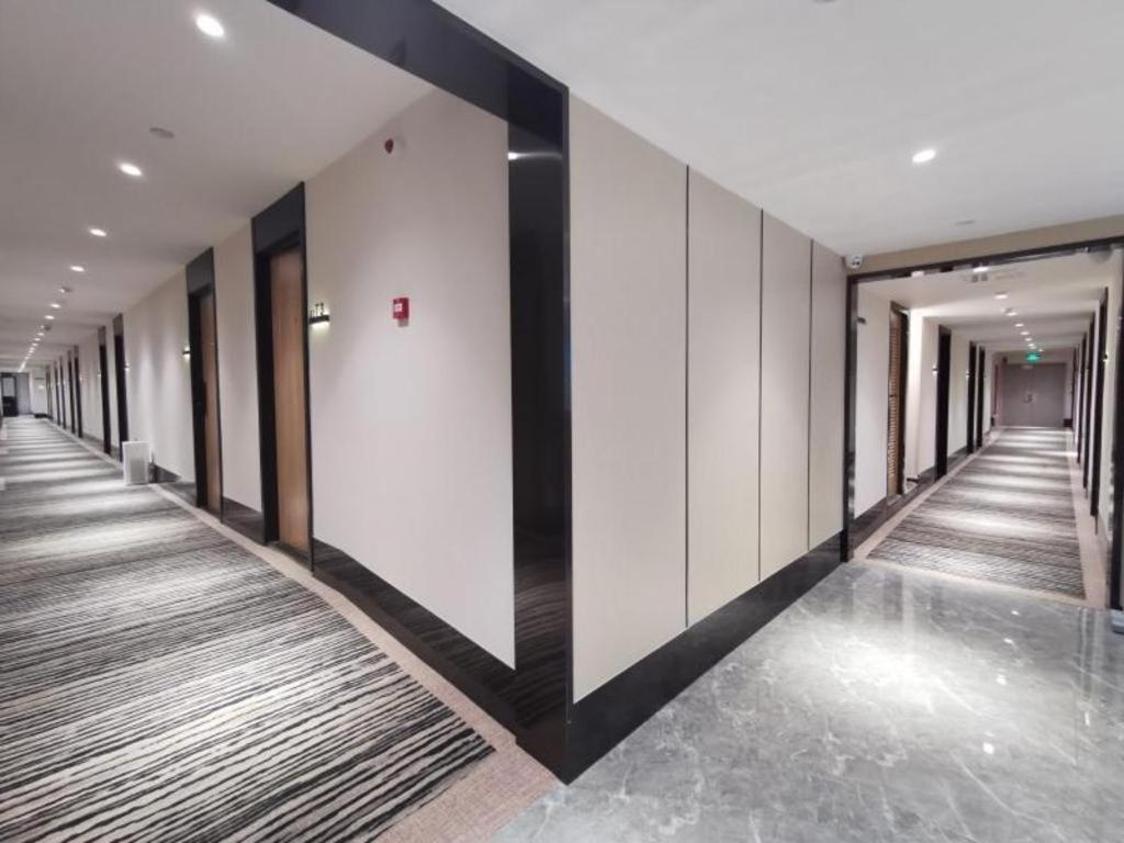Hotel Tree Express Bund Yuyuan Xiaonanmen Metro Station