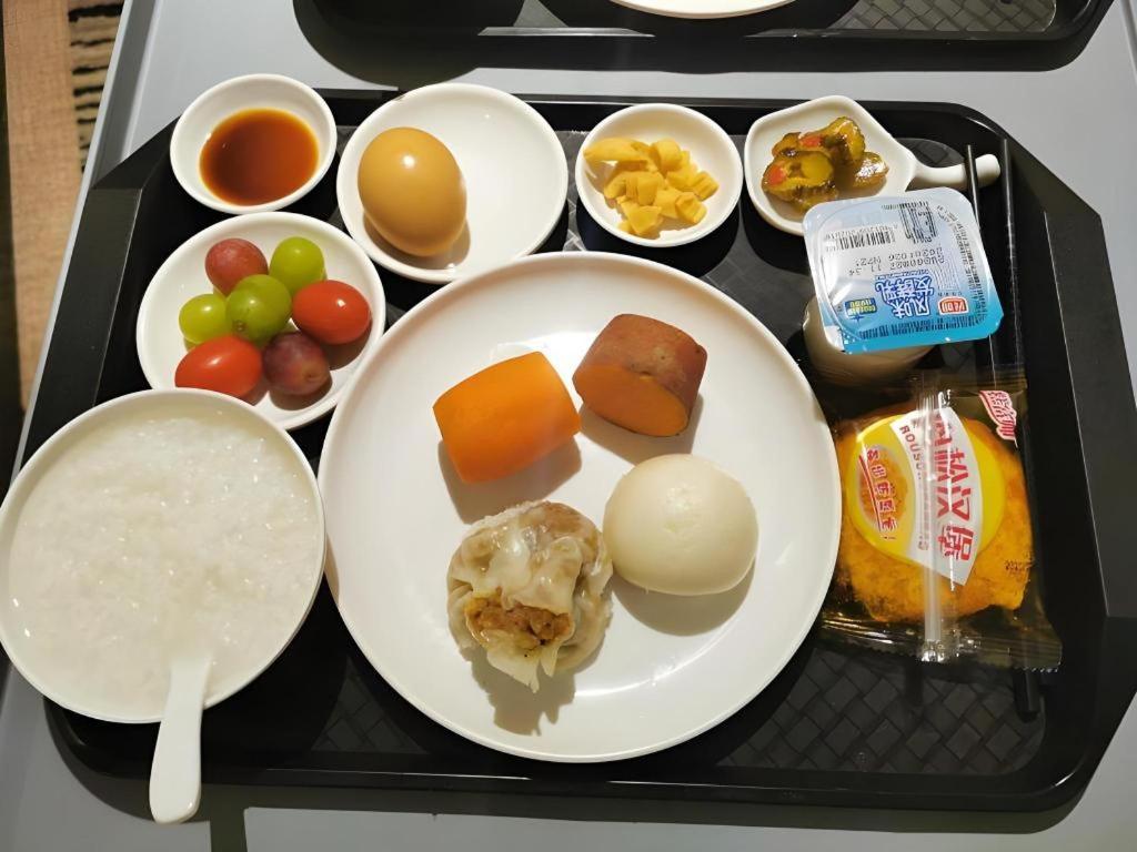 Hotel Tree Express Bund Yuyuan Xiaonanmen Metro Station 3*